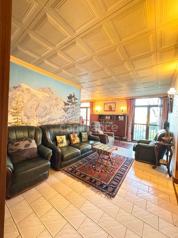 Appartement - 86 m² - 5 pièces