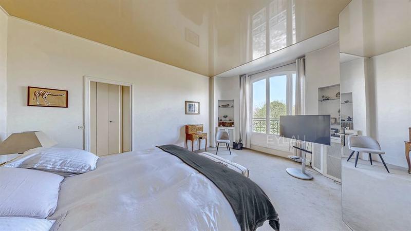 Appartement - 140 m² - 5 pièces