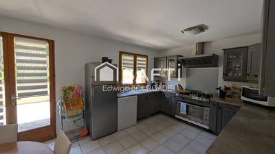 Maison - 135 m² - 5 pièces