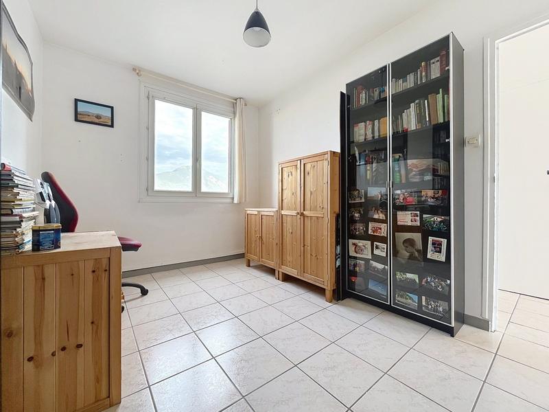 Appartement - 65 m² - 4 pièces
