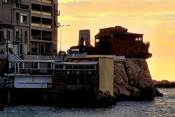 De Saint Victor aux Catalans