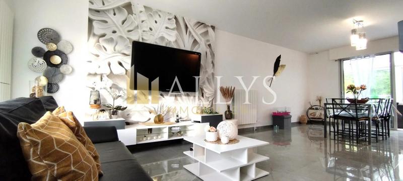 Maison - 165 m² - 8 pièces