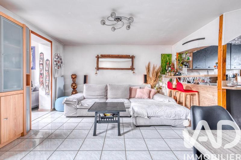 Maison - 89 m² - 5 pièces