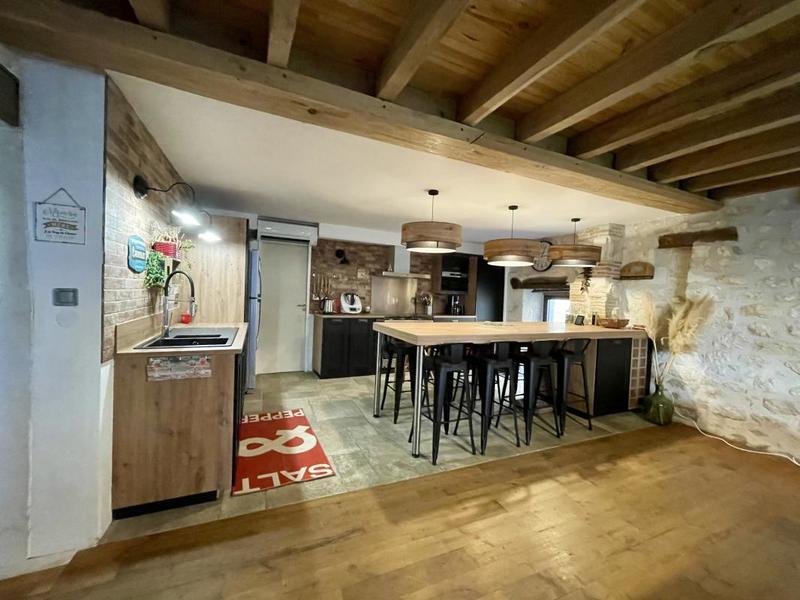 Maison - 145 m² - 6 pièces