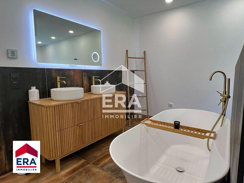 Maison - 183 m² - 6 pièces