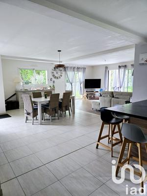Maison - 157 m² - 6 pièces