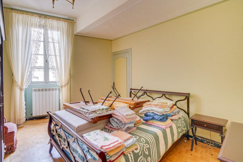 Maison - 200 m² - 5 pièces