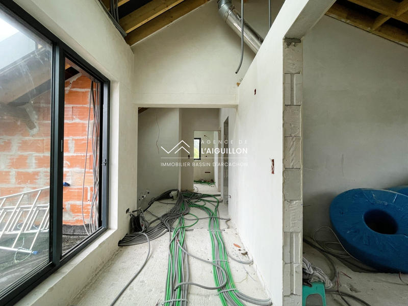 Maison - 262 m² - 7 pièces