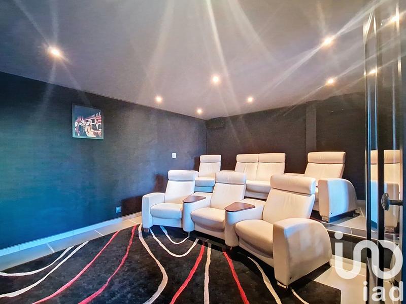 Maison de maîtres - 750 m² - 14 pièces