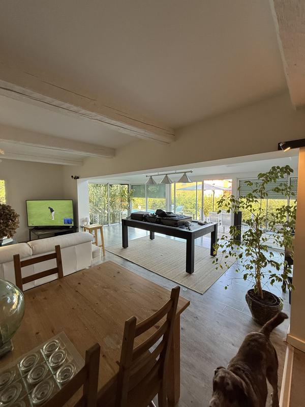 Maison traditionnelle - 185 m² - 7 pièces