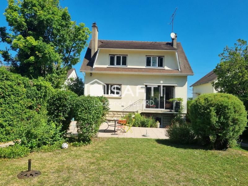 Maison - 140 m² - 7 pièces