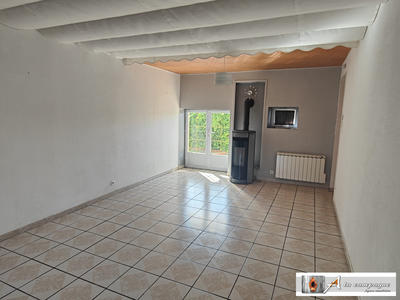 Maison - 210 m² - 9 pièces