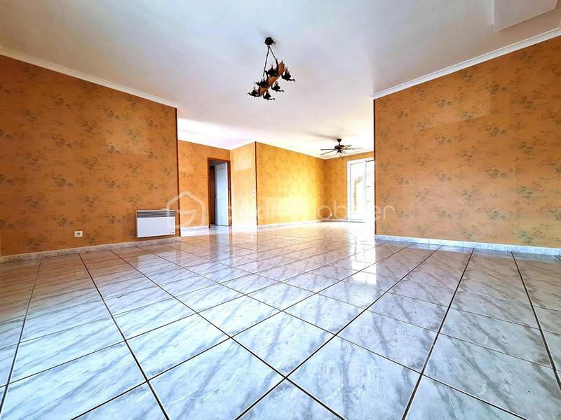 Maison traditionnelle - 137 m² - 5 pièces