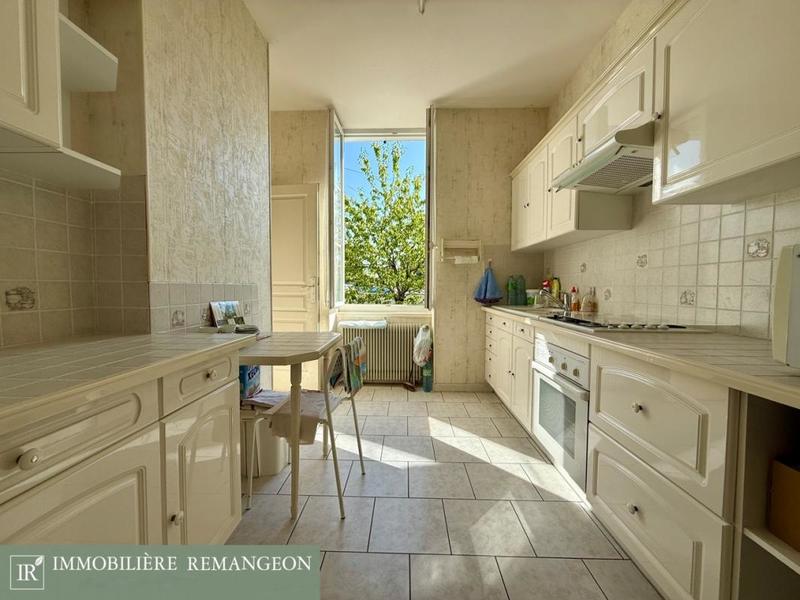 Immeuble - 185 m² - 9 pièces