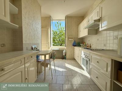 Immeuble - 185 m² - 9 pièces