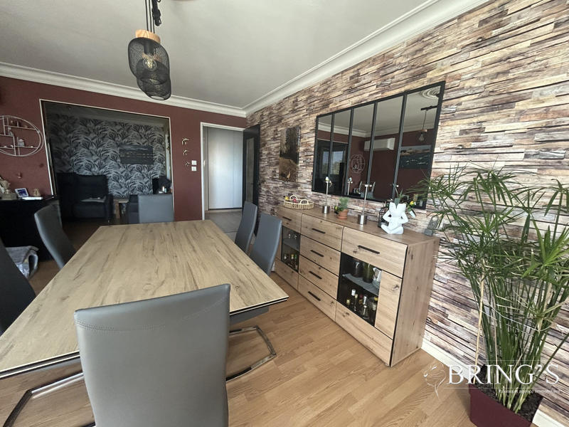 Appartement - 95 m² - 4 pièces