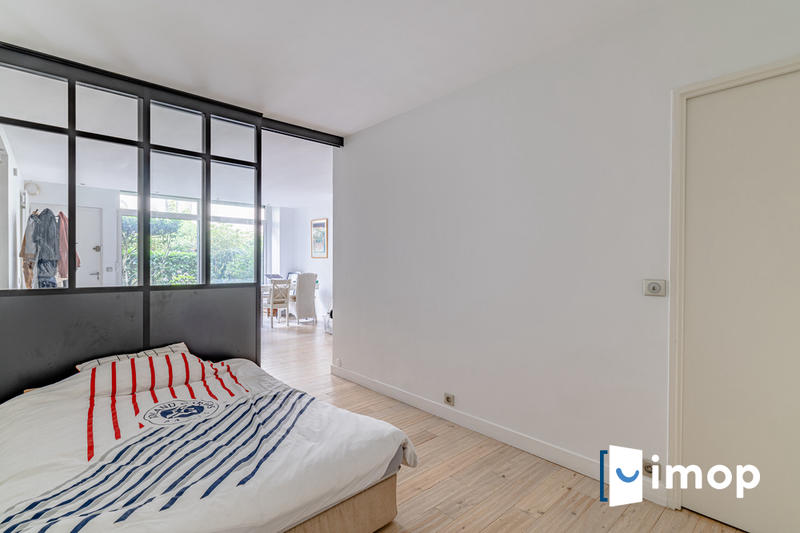 Studio - 50 m² - 2 pièces