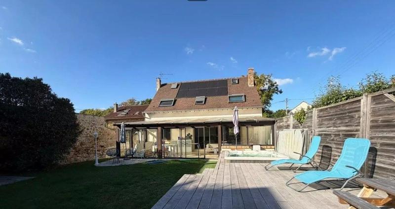 Maison - 167 m² - 7 pièces