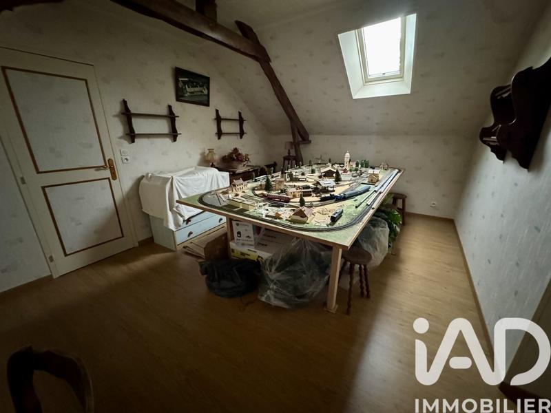 Maison - 216 m² - 7 pièces