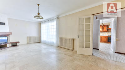 Maison - 97 m² - 6 pièces