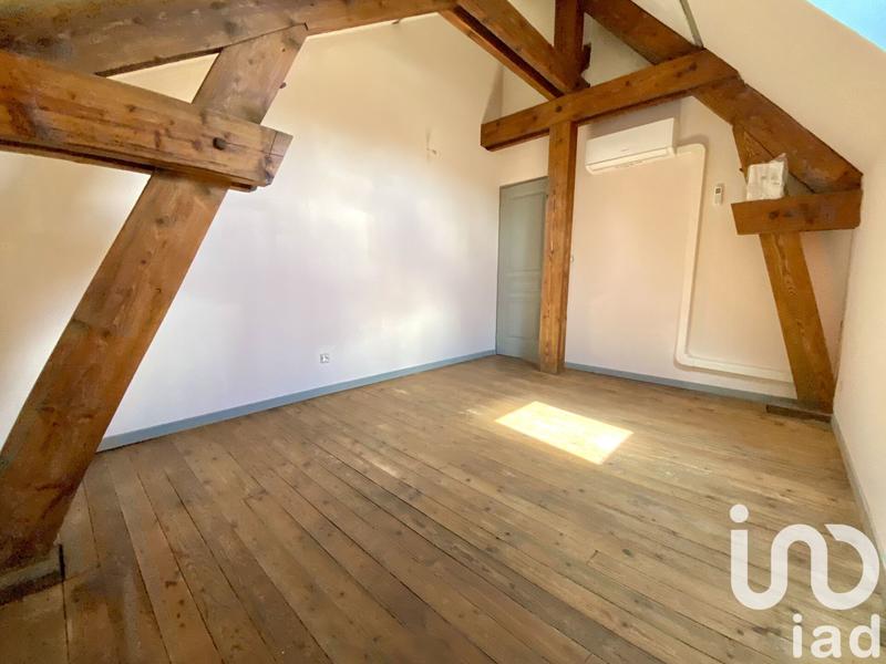 Maison - 207 m² - 9 pièces