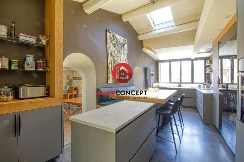 Maison ancienne - 205 m² - 9 pièces