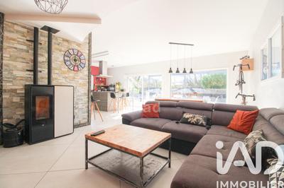 Maison - 207 m² - 6 pièces