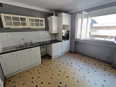 Appartement - 96 m² - 4 pièces