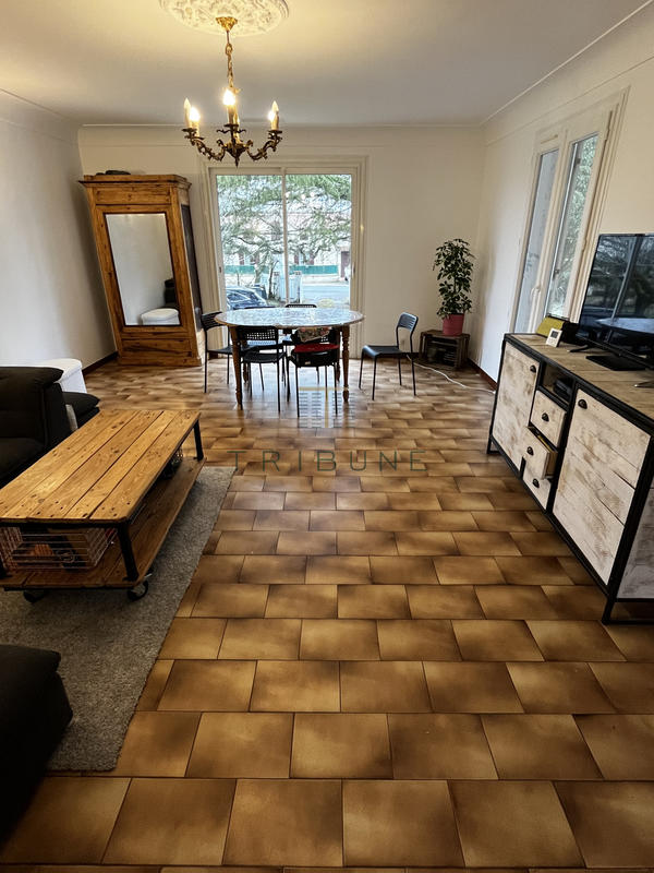 Maison - 144 m² - 9 pièces