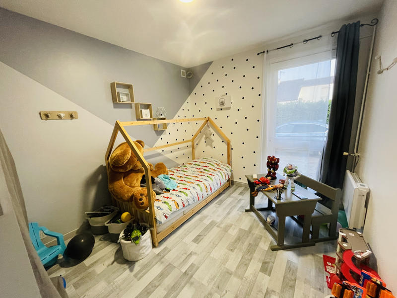 Maison - 92 m² - 5 pièces