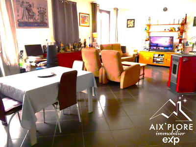 Maison - 102 m² - 5 pièces