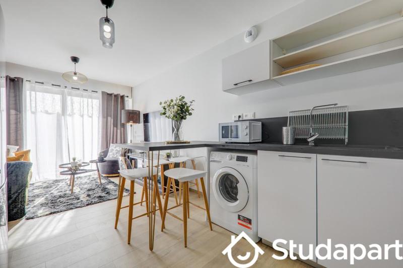 Chambre - 10 m² - 1 pièce