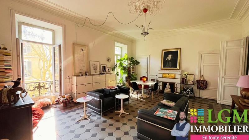 Loft - 115 m² - 3 pièces