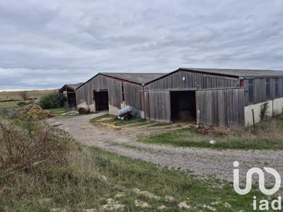 Ferme - 2 112 m² - 1 pièce