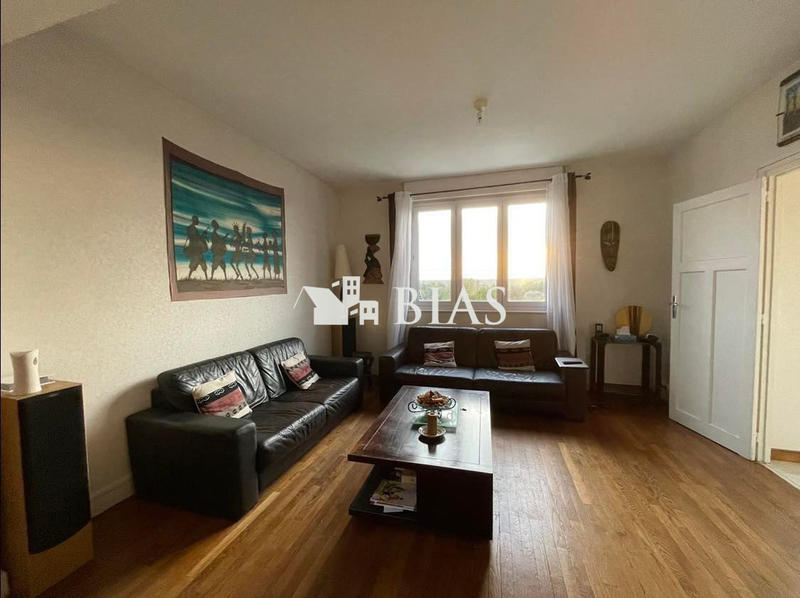 Maison - 97 m² - 5 pièces