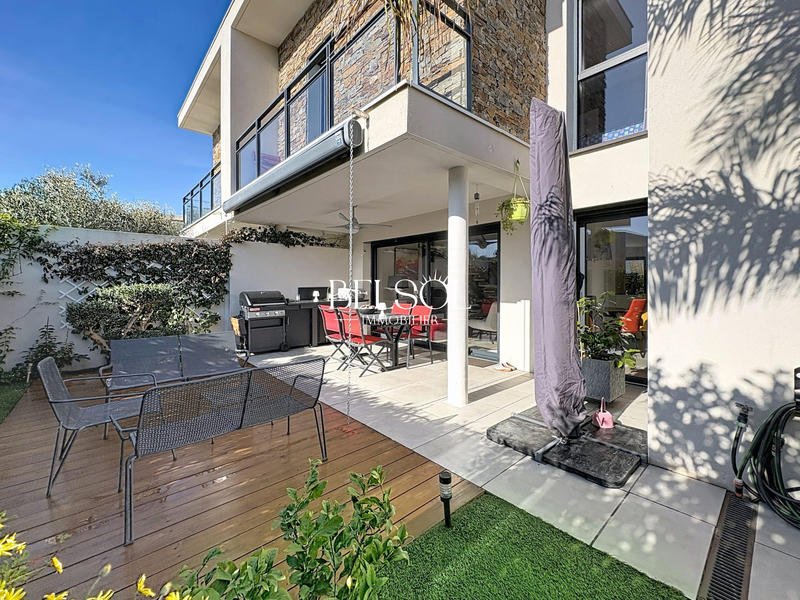 Maison contemporaine - 97 m² - 5 pièces