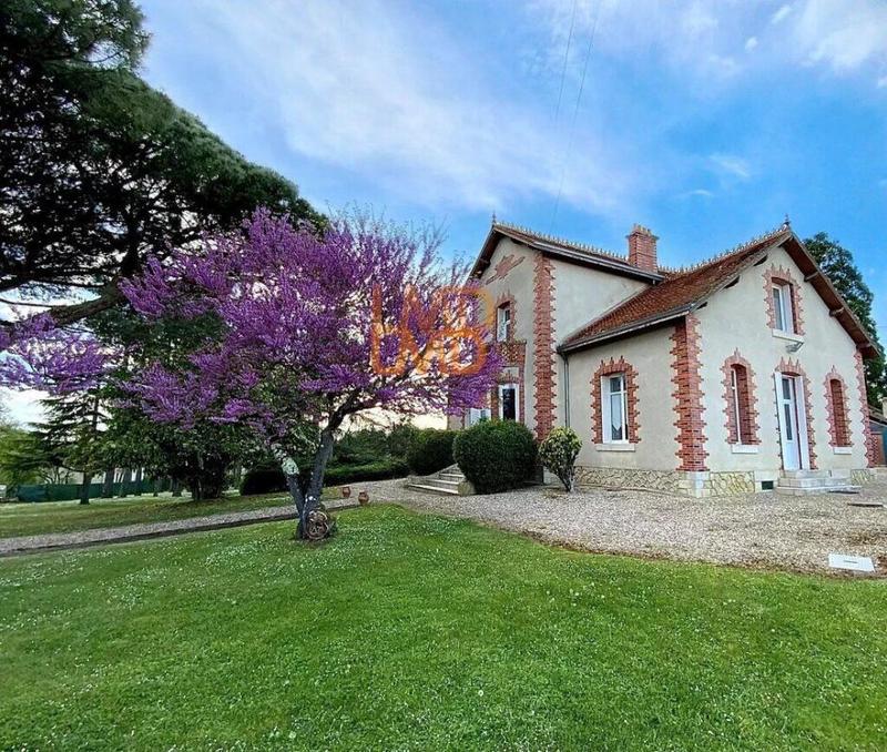 Propriété - 202 m² - 7 pièces