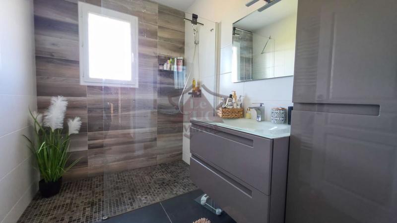 Villa - 99 m² - 4 pièces