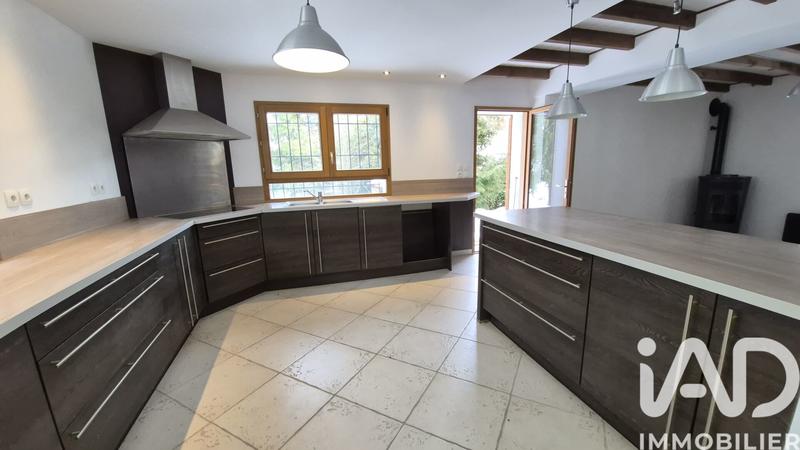 Maison - 140 m² - 6 pièces