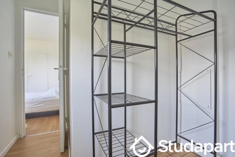 Chambre - 14 m² - 1 pièce