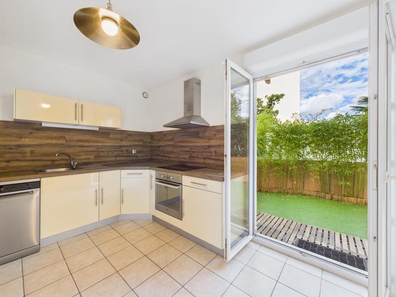 Appartement - 80 m² - 3 pièces