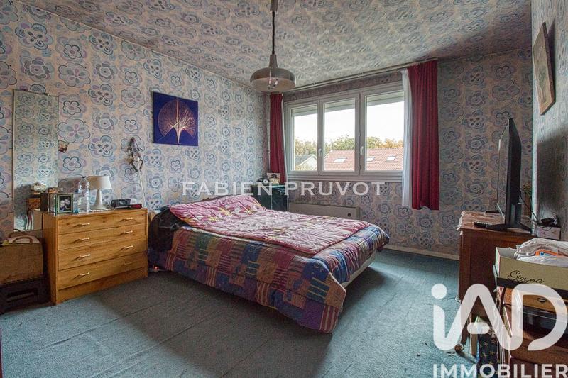 Maison - 93 m² - 5 pièces