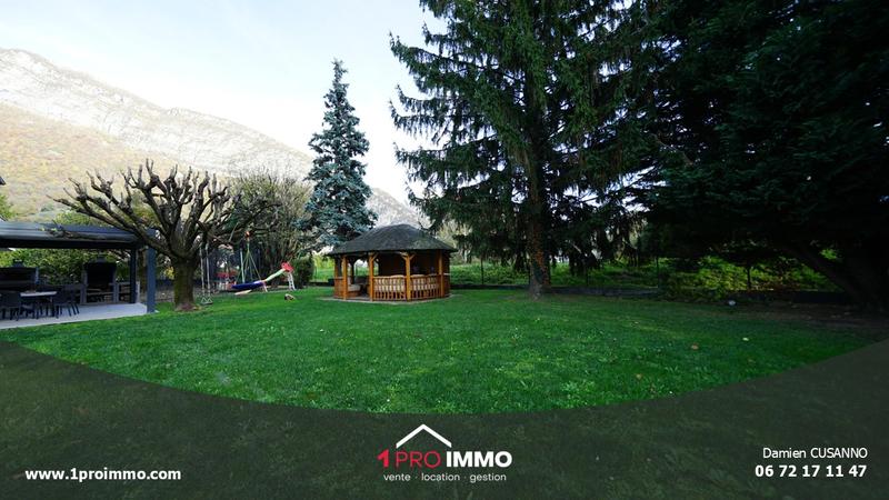 Maison - 185 m² - 6 pièces