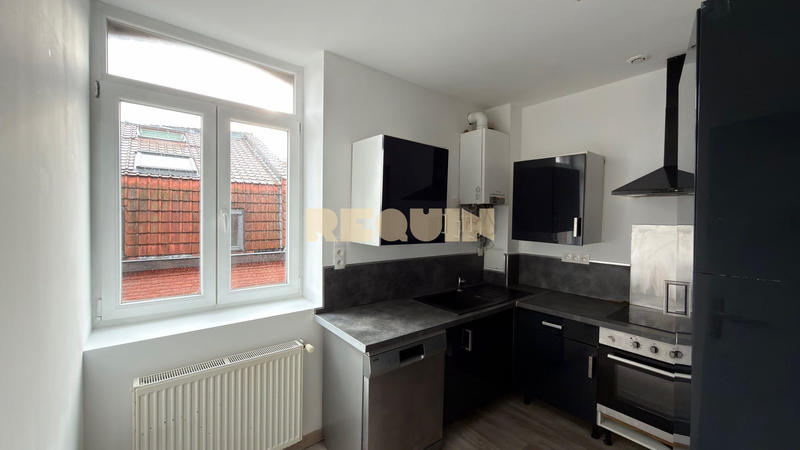 Appartement - 64 m² - 5 pièces