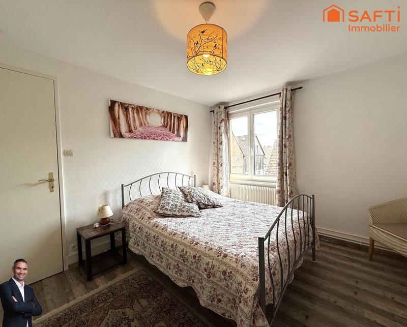 Maison - 260 m² - 12 pièces