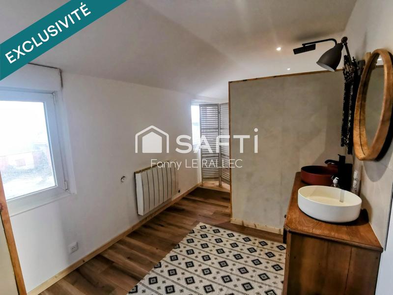 Maison - 180 m² - 8 pièces