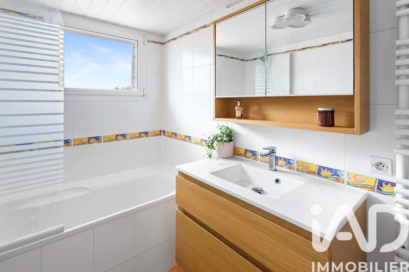 Maison - 183 m² - 6 pièces