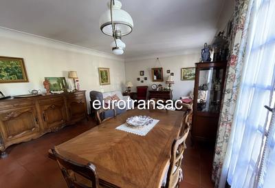 Maison - 155 m² - 7 pièces