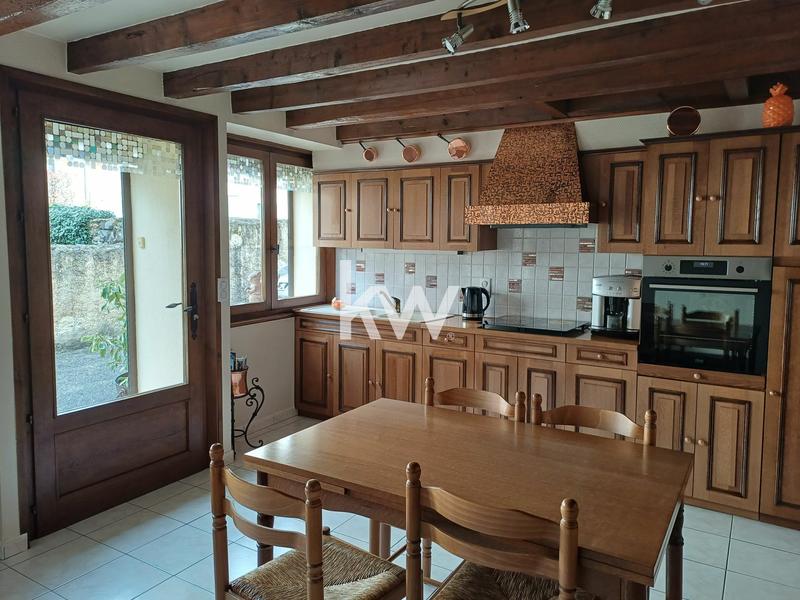 Maison - 339 m² - 15 pièces