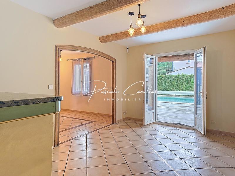 Villa - 87 m² - 6 pièces